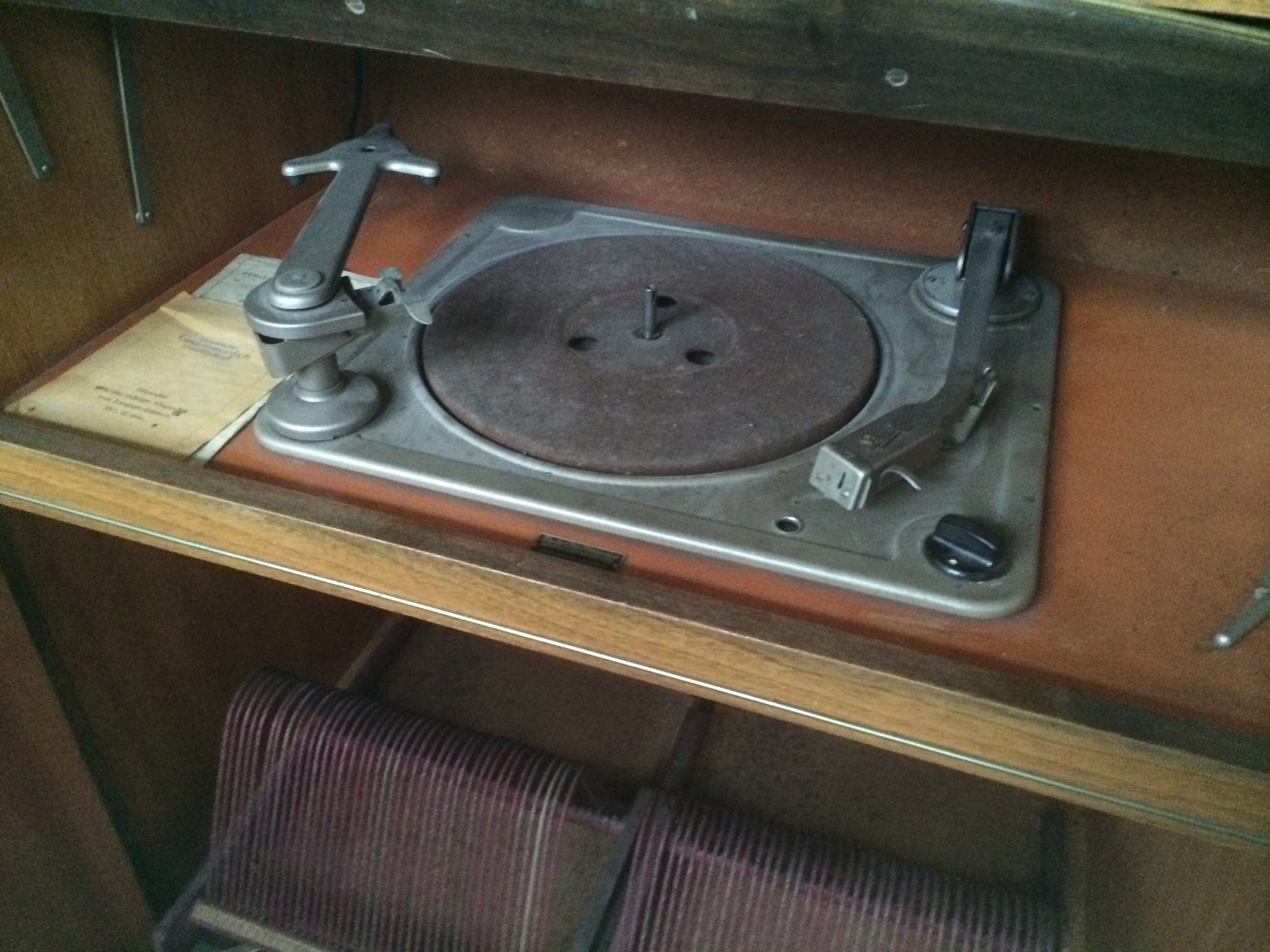 Retrokaufhaus - Möbel der 80er, 70er, 60er, 50er Jahre