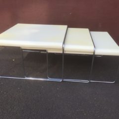 Couchtisch „White Trio“